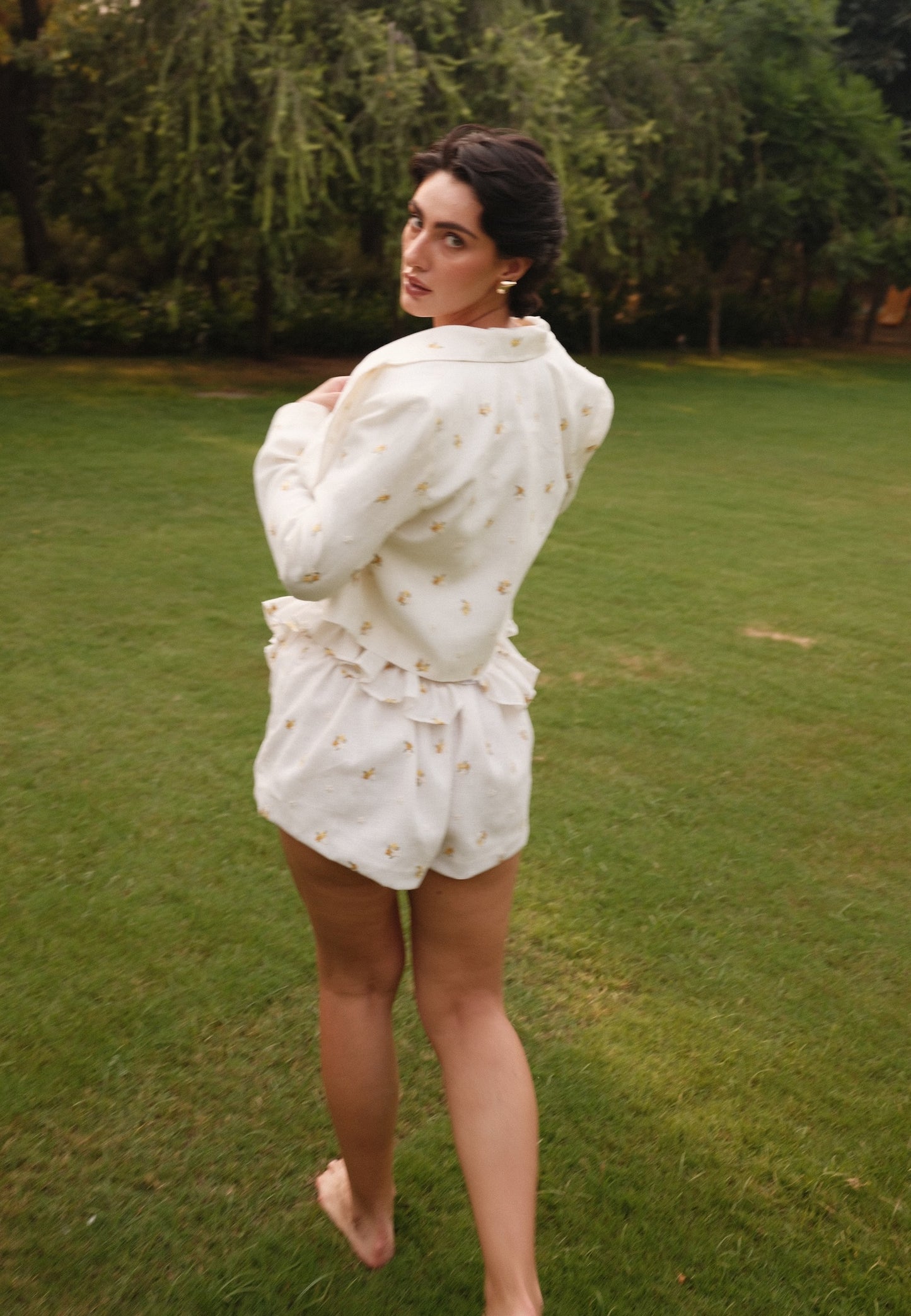 Layla Summer Blazer - Cropped Embroidered Linen